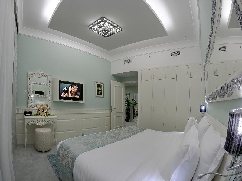 Boutique 7 Hotel And Suites Dubai Exterior photo