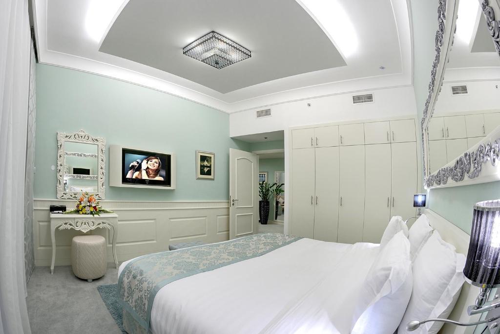 Boutique 7 Hotel And Suites Dubai Room photo
